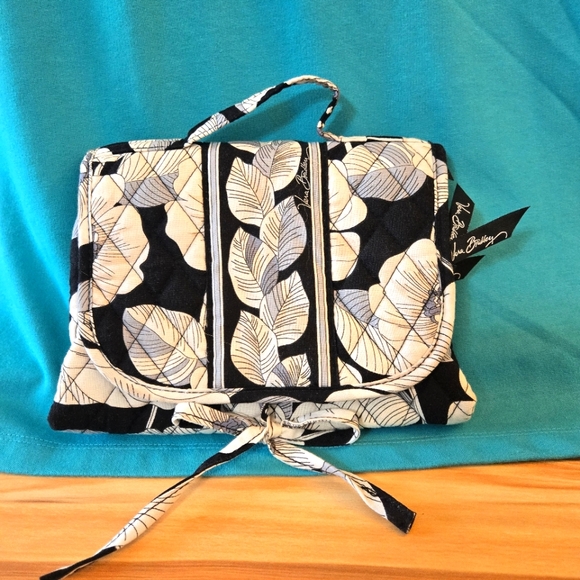 Vera Bradley Handbags - NWOT, Vera Bradley, Camellia, Small Hanging Toiletry Bag, Black, Gray, White